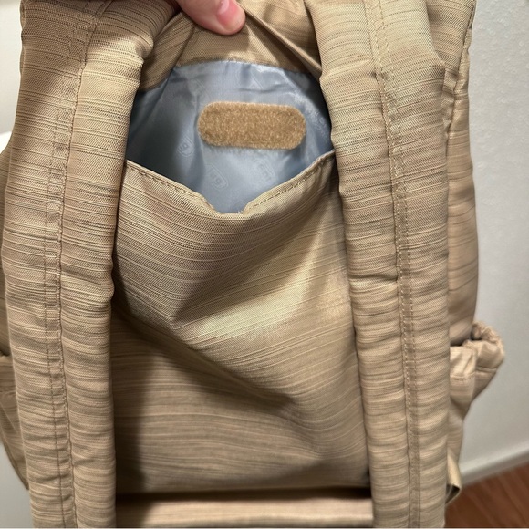 Lug Hatchback Infinity Collection Classic Tan Backpack - Picture 12 of 16